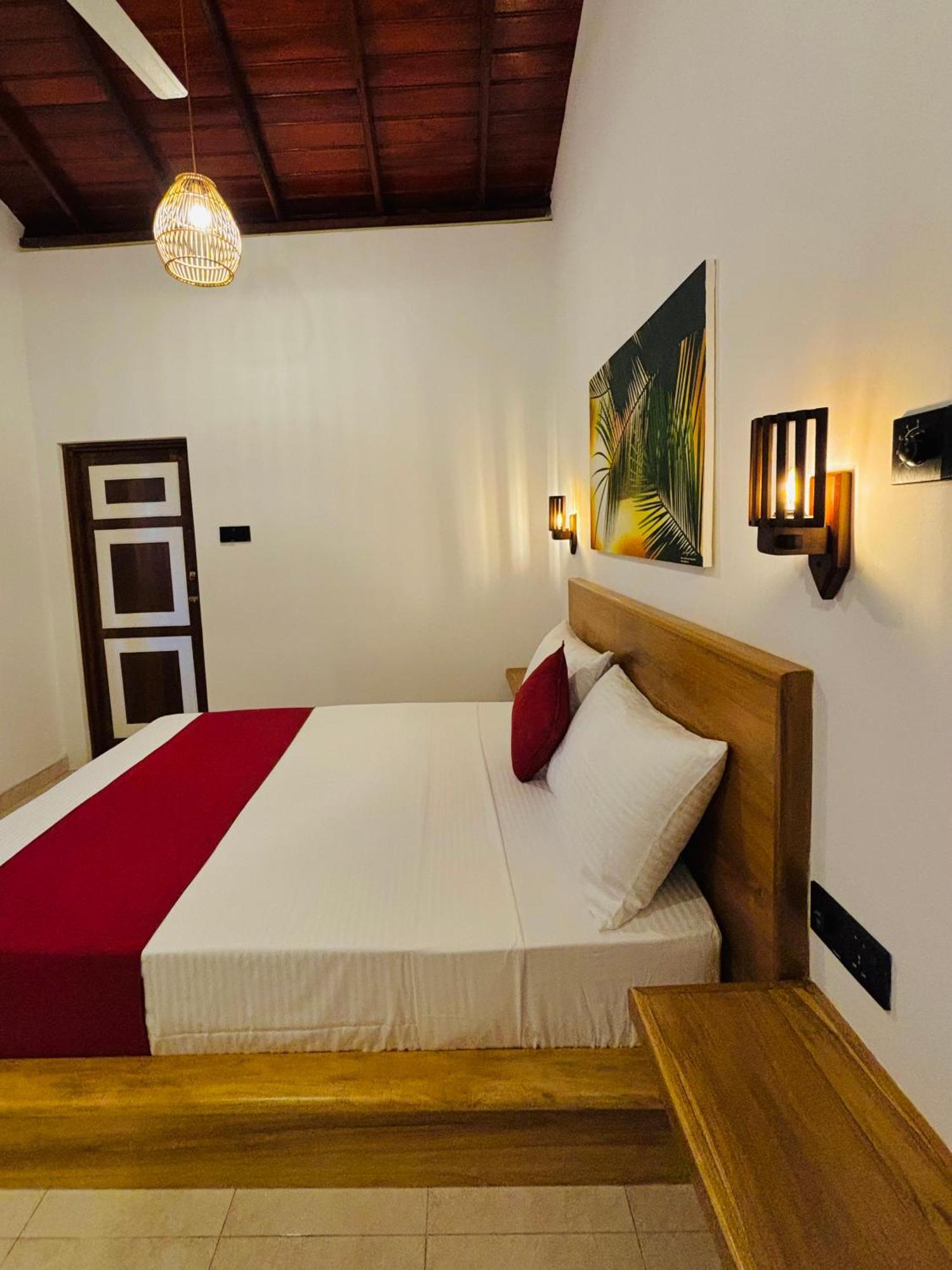 Breeze Bay Villa Zuid-Dikwella Buitenkant foto
