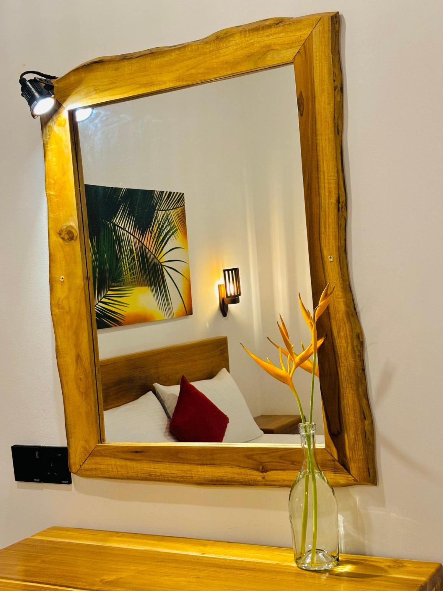 Breeze Bay Villa Zuid-Dikwella Buitenkant foto